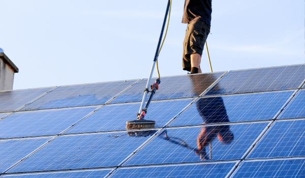 intretinerementenantasistemefotovoltaice