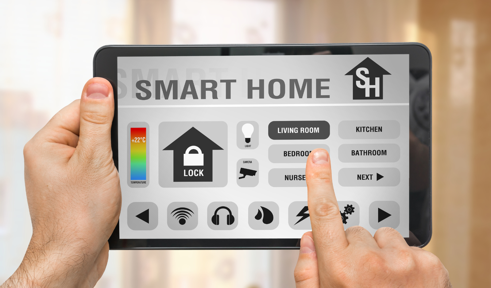 Panou de control Google Home pentru gestionarea luminilor, temperaturii și securității &icirc;ntr-o casă inteligentă.